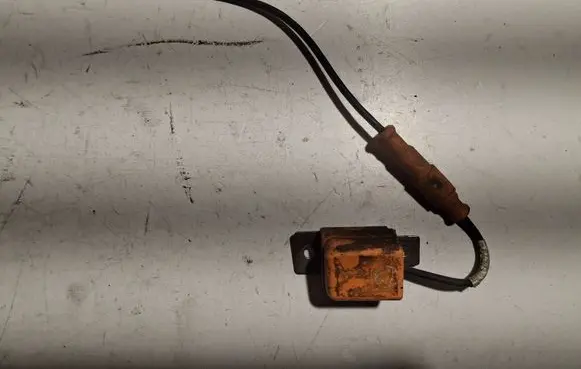 BMW 5 E34 Airbag deployment crash/impact sensor 65771390061 5133350