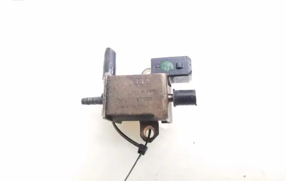 Audi A4 S4 B5 8D Turbo solenoid valve 026906283H