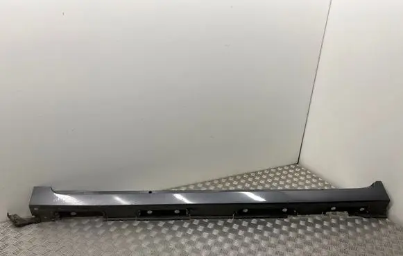 Toyota Verso Sill