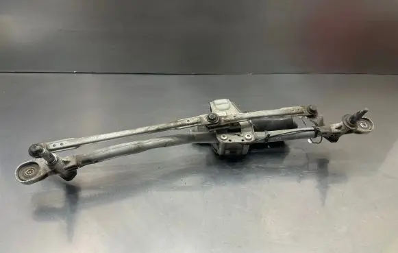 Mazda 3 I Front wiper linkage and motor BN8V6737XA F00S2S2698 DY1CL206830