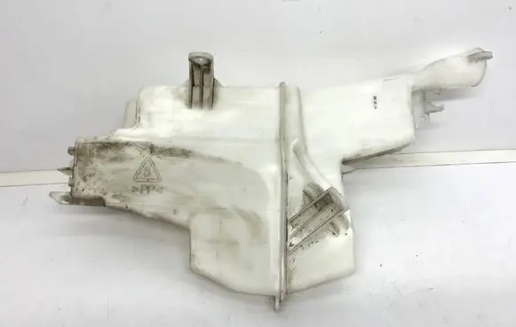 KIA Sportage Windshield washer fluid reservoir/tank 98610F1500
