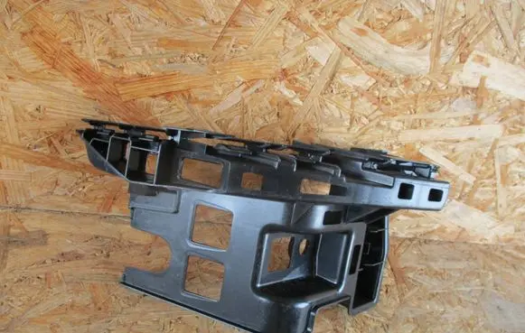 Volkswagen Touran III Rear bumper mounting bracket 5TA807453