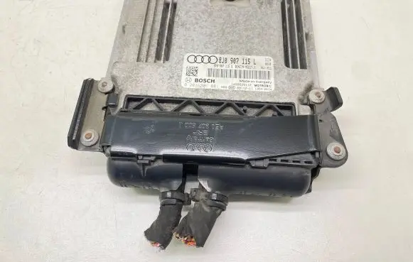 Audi TT TTS Mk2 Engine control unit/module 8J0907115L 8P0907115Q 0261201881