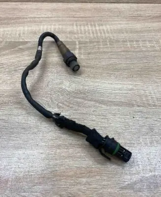 BMW 5 E60 E61 Lambda probe sensor 0258006808 689152