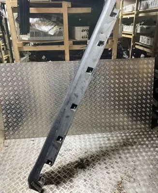 Mercedes-Benz GL X164 Sill