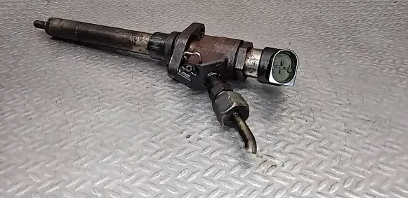 Volvo V50 Fuel injector 9647247280