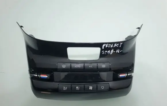 Peugeot 2008 I Climate control unit E1063150