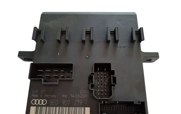 Audi A4 S4 B7 8E 8H Comfort/convenience module 8E0907279L