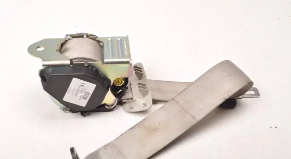 Volvo S90, V90 Rear seatbelt 39836055