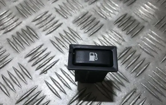 Toyota Avensis T250 Fuel tank opening switch r156795 566-0a40