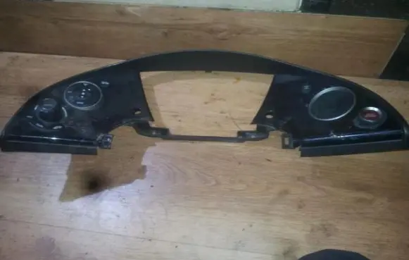 Engine start stop button switch