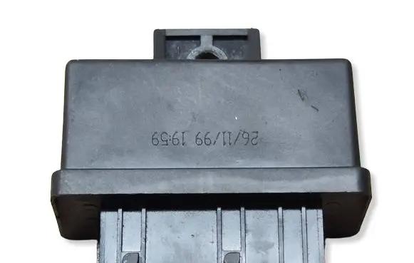 Peugeot 207 Fuel injection pump control unit/module 240107