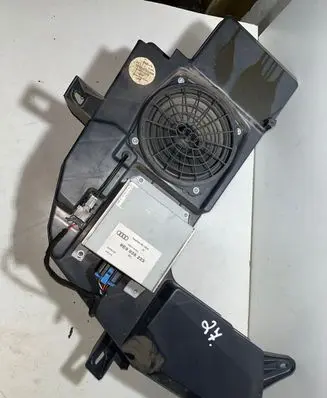 Audi A4 S4 B6 8E 8H Subwoofer speaker 2752510370
