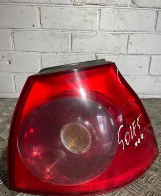 Volkswagen Golf V Rear/tail lights