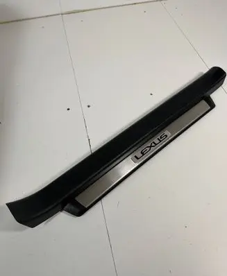 Lexus GS 300 350 430 450H Front sill trim cover 6792030070