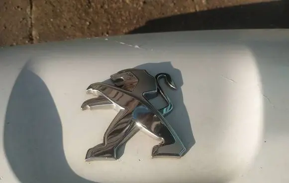 Peugeot Partner Manufacturer badge logo/emblem 