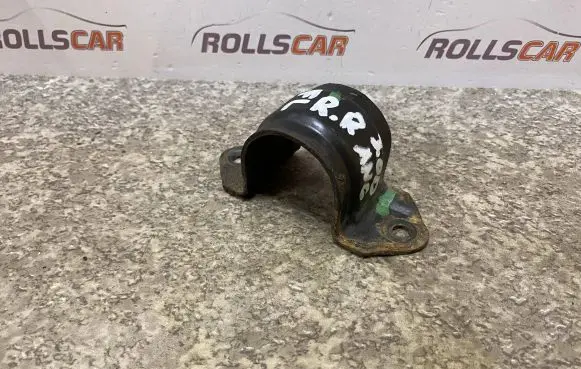 Land Rover Range Rover L322 Sway bar bush bracket, front 