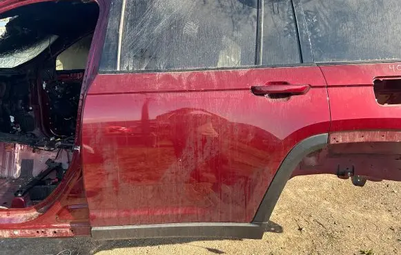 Jeep Grand Cherokee WL Rear door