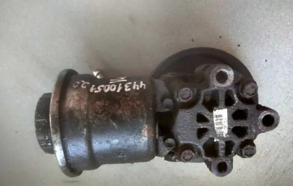 Toyota Avensis T250 Power steering pump 4431005120