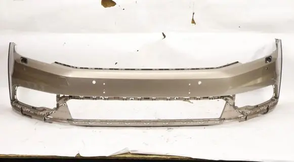 Volkswagen PASSAT B8 Front bumper 3G0807221C