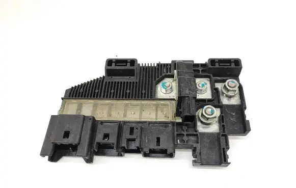 Suzuki Grand Vitara II Fuse module