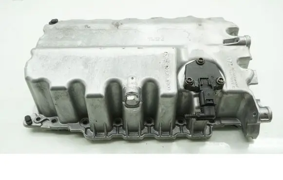 Skoda Octavia Mk3 (5E) Oil sump 04L103603C