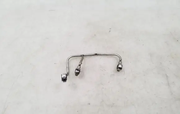 Subaru Outback Fuel injector supply line/pipe 