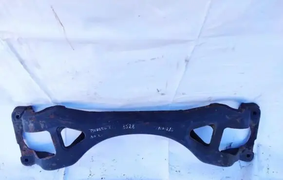 Volkswagen Touareg I Rear subframe 