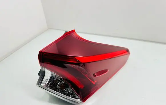 Toyota Auris E180 Rear/tail lights 
