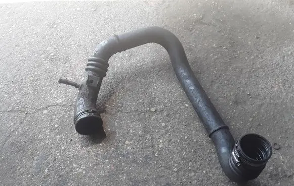 Renault Master II Intercooler hose/pipe 8200230579