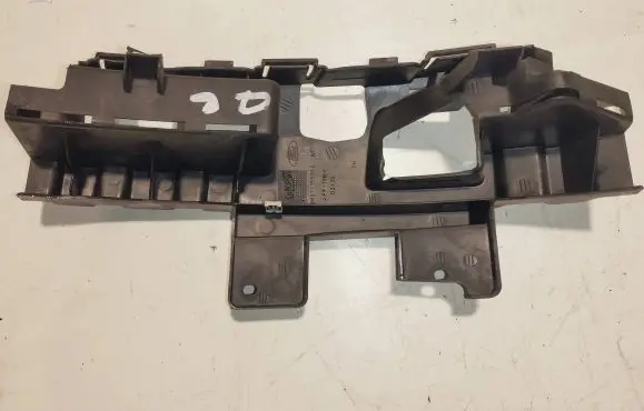 Ford Focus C-MAX Front bumper mounting bracket 3M5117E856 D2A3B
