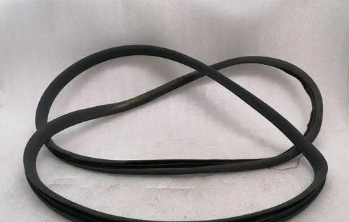 Maybach 57/62 Front door rubber seal A2407200278