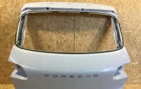 Porsche Macan (95B) Tailgate/trunk/boot lid 95B827025