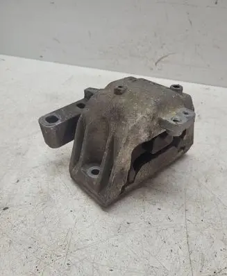 Volkswagen Golf IV Engine mount bracket 1J0199262