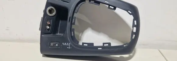 Renault Scenic III - Grand scenic III Gear shifter surround trim plastic 969330001R