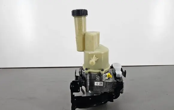 Citroen Jumpy Power steering pump 9818127580