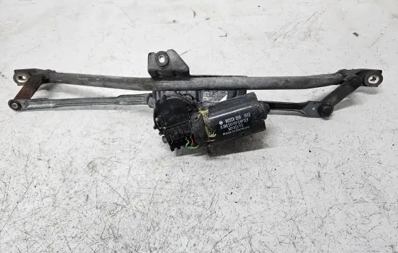 Audi A4 S4 B5 8D Front wiper linkage and motor 0390241117 8D1955113