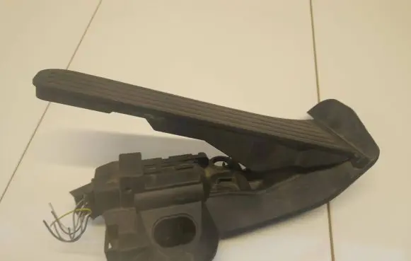 Audi A3 S3 8P Accelerator throttle pedal 1K1721503P