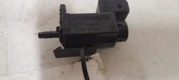 BMW 5 F10 F11 Turbo solenoid valve 7810831 70231800