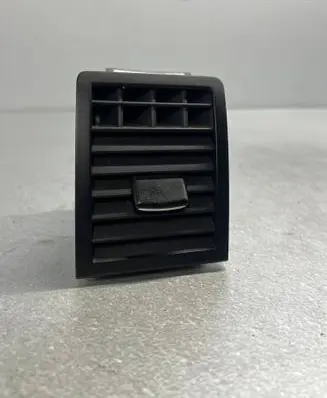 Volkswagen Touareg I Dashboard side air vent grill/cover trim ---