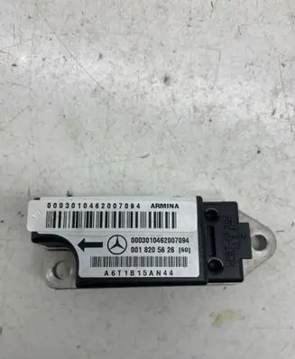Mercedes-Benz E W210 Airbag deployment crash/impact sensor 0018205626