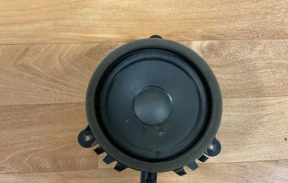 Volvo V50 Rear door speaker 30657445 08W34
