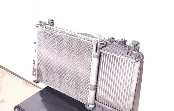 Opel Meriva B Radiator set 13330996 560961104 R3441004