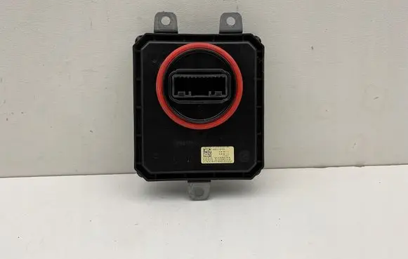 Hyundai i30 LED ballast control module 0492191000