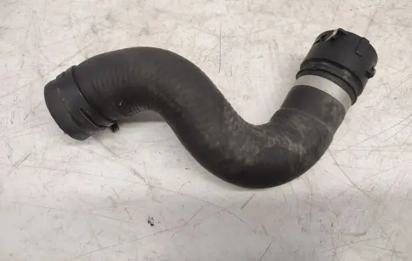 Audi A4 S4 B8 8K Engine coolant pipe/hose 8K0121101