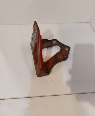 Audi A6 S6 C6 4F Fender mounting bracket 4F0821136A
