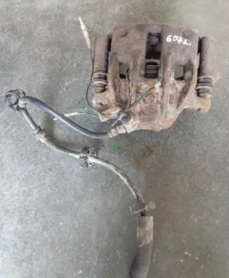 Peugeot 607 Front brake caliper