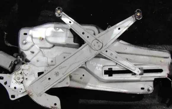 Renault Laguna I Sliding door window regulator with motor 7701672390