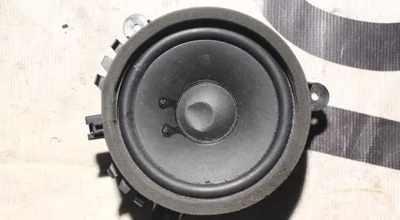 Volvo S60 Front door high frequency speaker 30657445