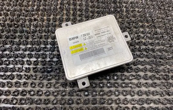 BMW 7 F01 F02 F03 F04 Headlight ballast module Xenon 7250624